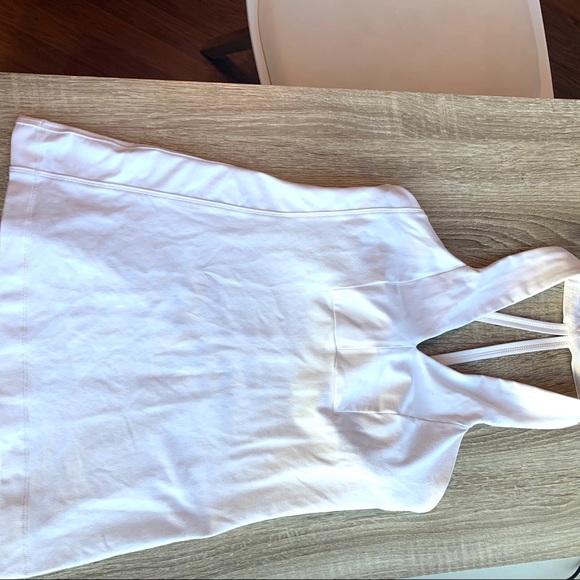 Lululemon white workout top - Picture 2 of 3